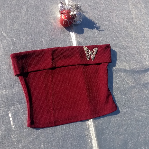 Oboe Wine Cropped Butterfly Top - Picture 2 of 10